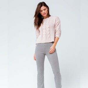 Ivy & Main Chenille Cable Sweater, size Large. Excellent condition.